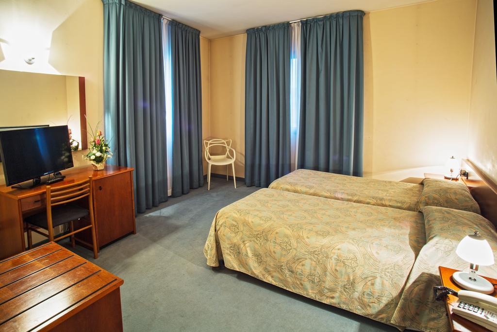 Albergo Centrale Trebaseleghe Camera foto