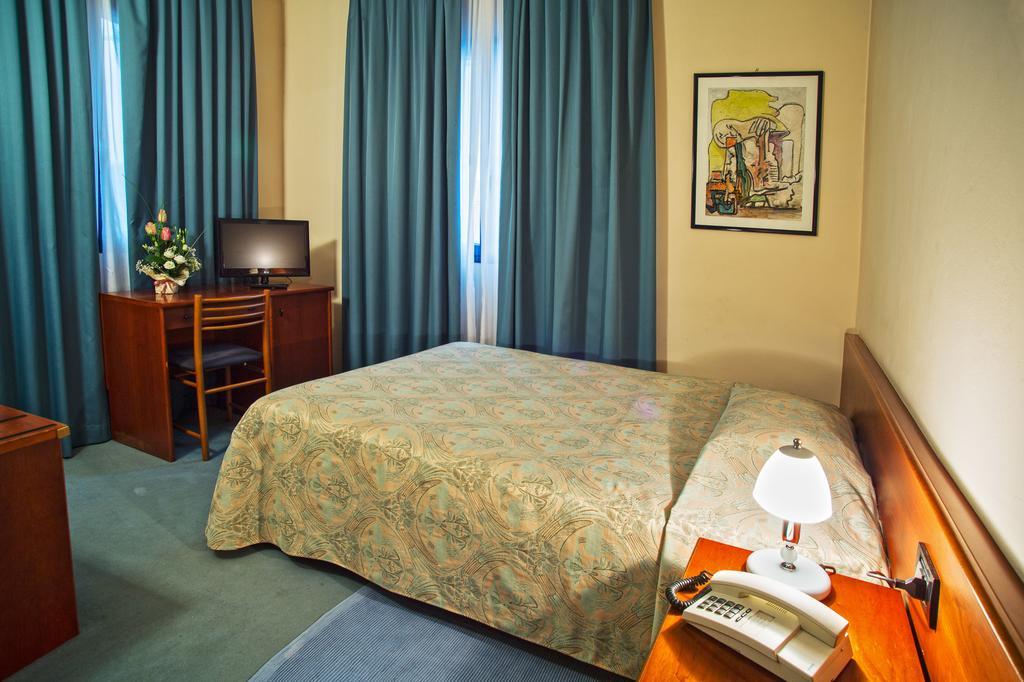 Albergo Centrale Trebaseleghe Camera foto
