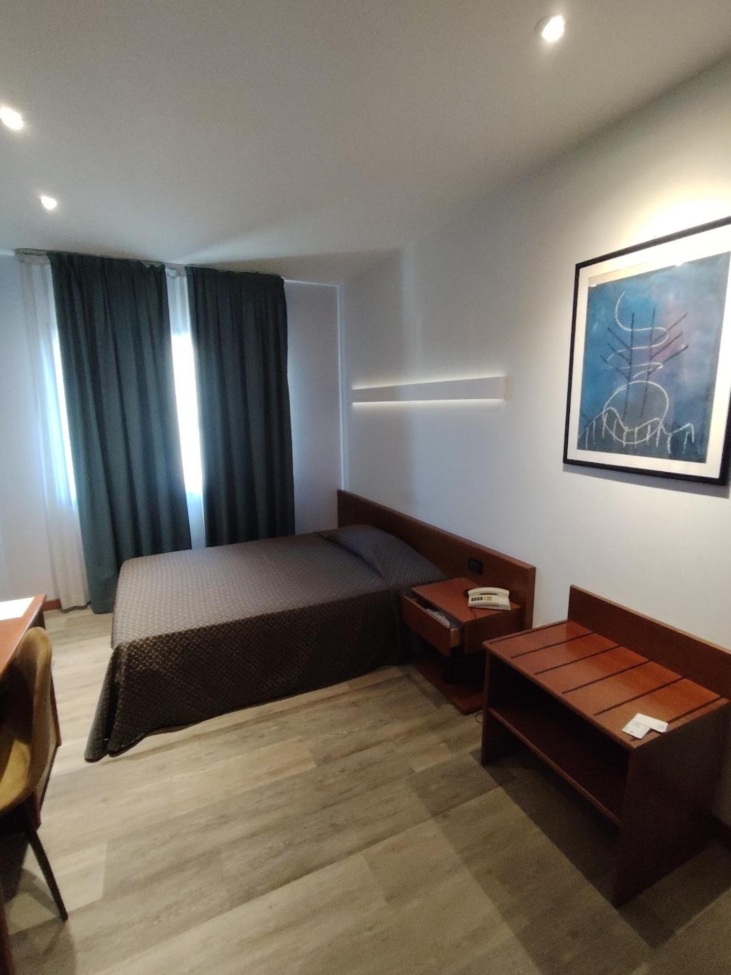 Albergo Centrale Trebaseleghe Esterno foto